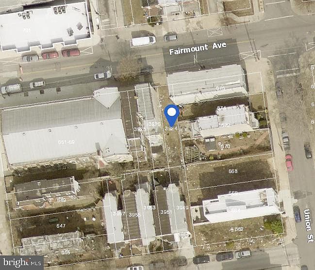 2nd image of 3924 Fairmount Ave