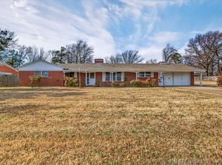 1501 Lariat Dr, Bartlesville, OK 74006