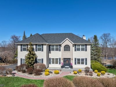 31 CANAL CROSSING, Lake Hopatcong, NJ, 07849