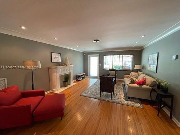 3rd image of 750 NE 72nd Ter