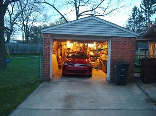 28 Revere Ct, Ann Arbor, MI 48104