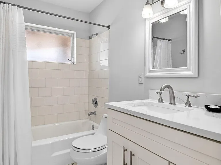 2783 Dudley Dr E #D — Photo 17