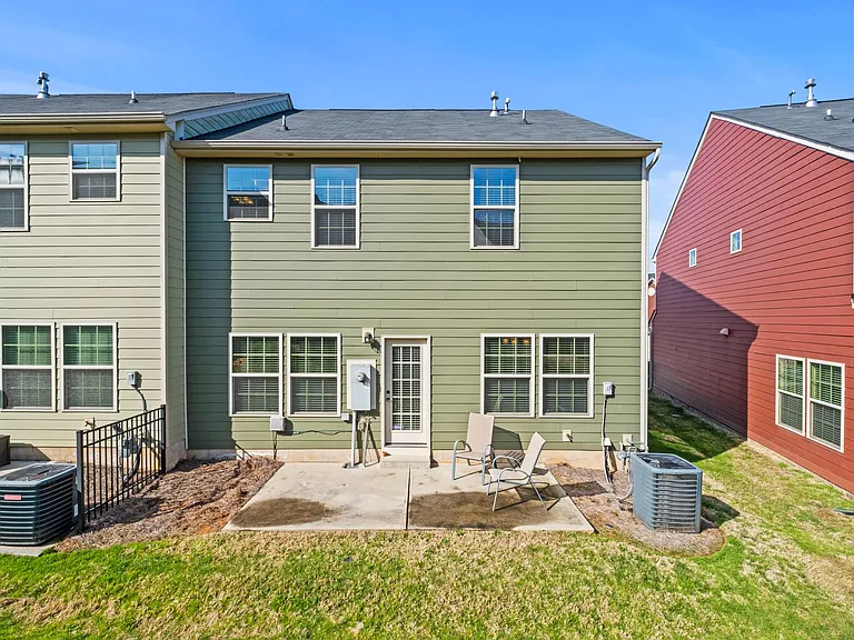 2435 Alyssa Ln — Photo 21