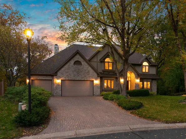 10979 Chapman Point, Eden Prairie, MN 55347