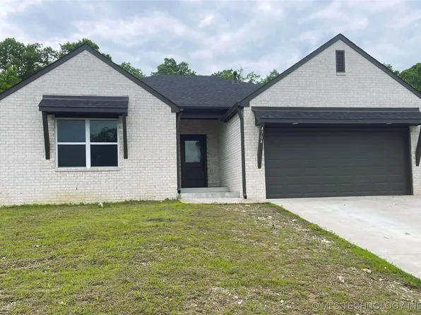 4704 S Linwood Dr, Sand Springs, OK 74063