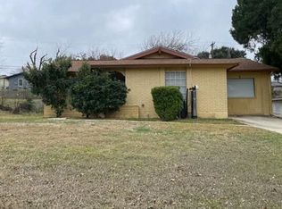 750 Clearview Dr, San Antonio, TX 78228