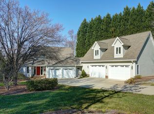 8471 Pine Lake Rd, Denver, NC 28037