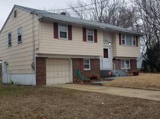 5359 Harding Rd, Pennsauken, NJ 08109