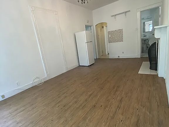 5th image of 346 W 84th St APT 4F