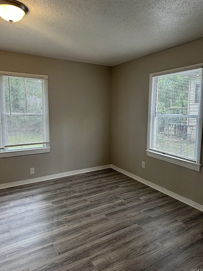 3 bed, 1197 sqft, $1,100 — Photo 4