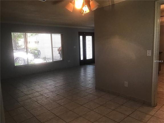 3rd image of 521 Nantucket Dr