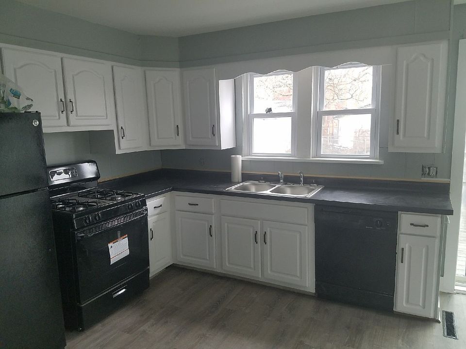 2nd image of 948 Gooding St