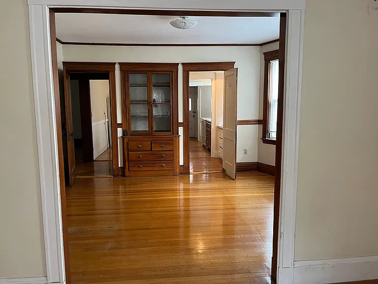 9 Chestnut St #1 — Photo 4
