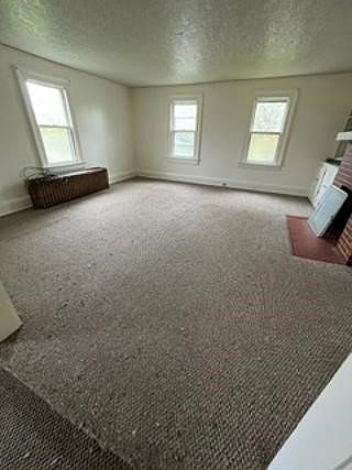 5th image of 854 Maple Ave