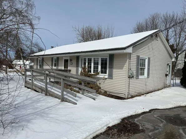 10 Park Avenue W, Brewer, ME 04412