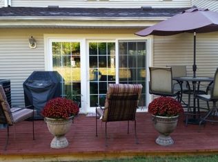 1944 Chancellor St, Hellertown, PA 18055