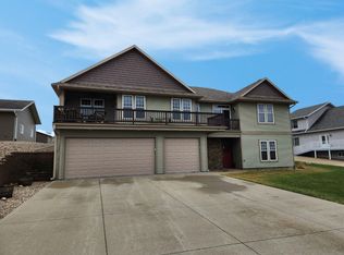 93 Helen Ave, Milford, IA 51351