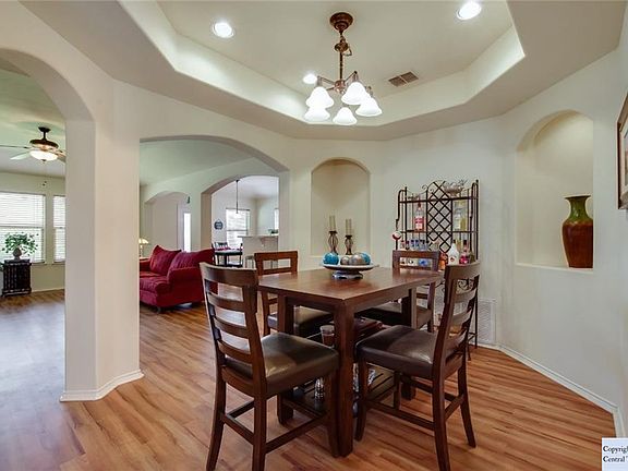 4th image of 2249 Bentwood Dr