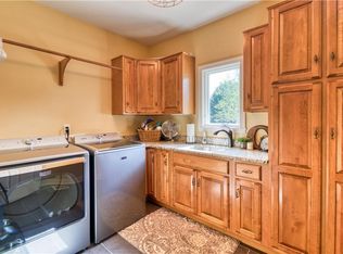 2071 Eagle Trace Dr, Greenwood, IN 46143 | Zillow