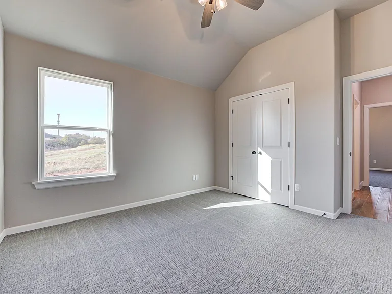 1811 Hollow Crest Ct — Photo 39