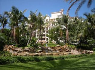 8720 Bay Colony Dr APT 701, Naples, FL 34108