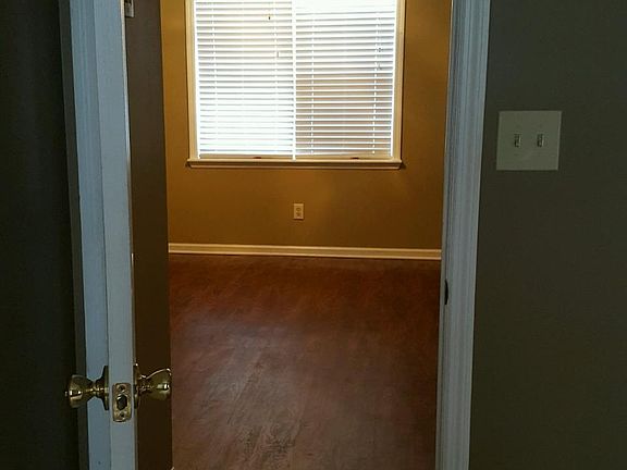 4th image of 1794 Wayland Park Dr