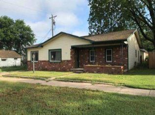 412 E Blair St, Mulvane, KS 67110