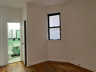 Rented by Eric Goodman Realty Corp