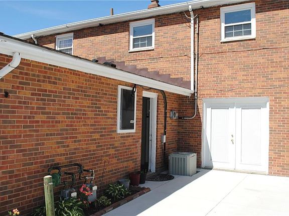 3rd image of 24496 Clareshire Dr #9F