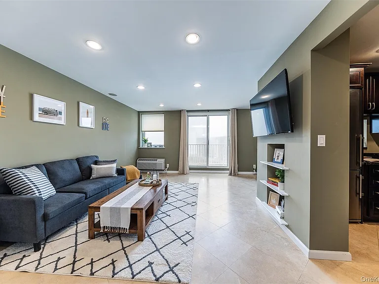 2 Richmond Rd #6N — Photo 5