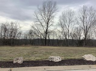 387 Merlot Ln, Saint Albans, MO 63073