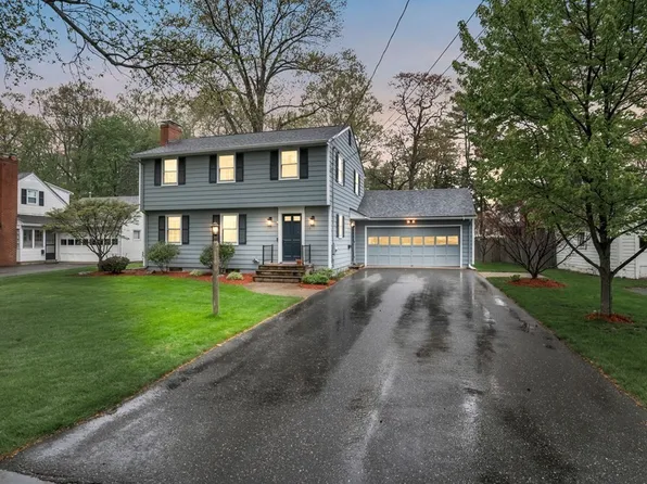 120 Hawthorn St, Longmeadow, MA 01106