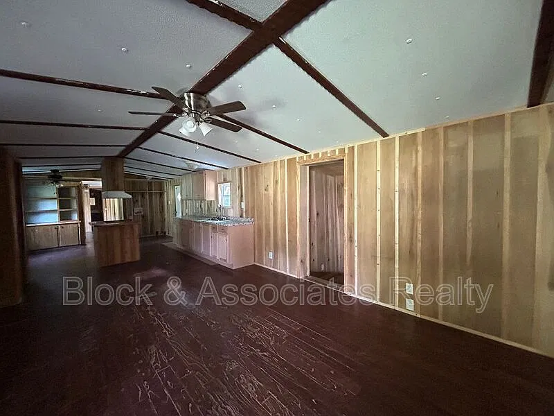3 bed, 2.0 bath, $1,175 — Photo 3