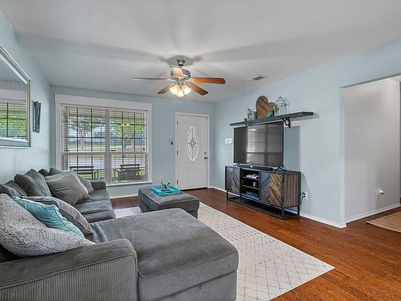5th image of 102 Dublin Dr