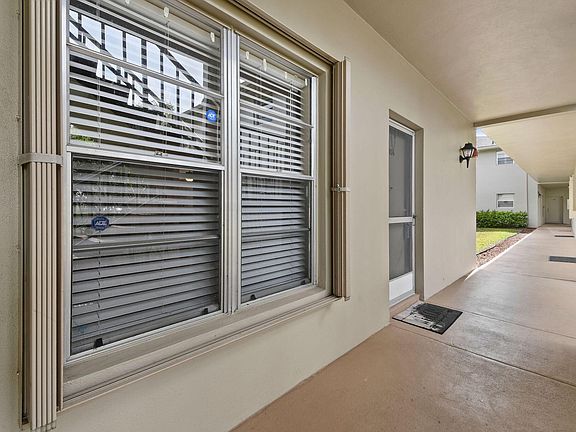 2nd image of 29 Lake Vista Trl APT 106