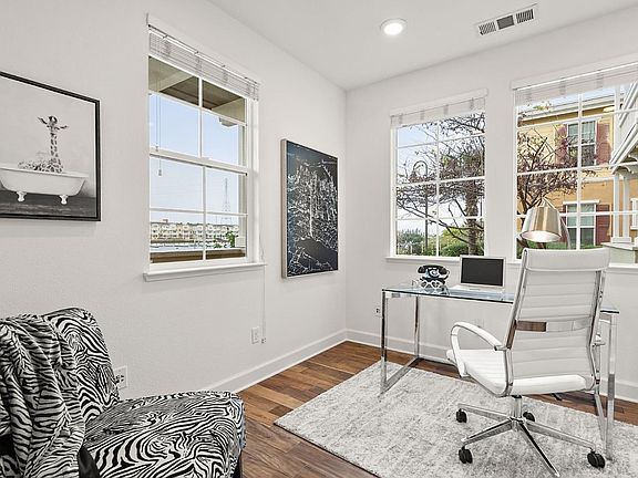 5th image of 639 Turnbuckle Dr Unit 1505