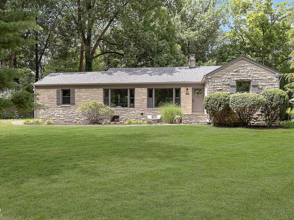 1st image of 654 W 77th Street North Dr