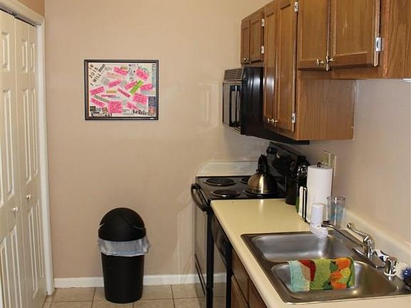 4th image of 5143 Seven Pine Cir #5143