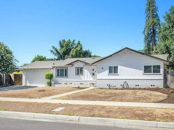 4th image of 1019 W Ashcroft Ave