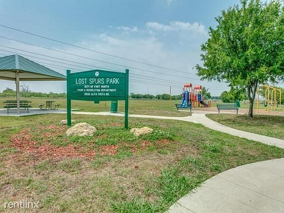 3rd image of 13928R Gallant Fox Ct