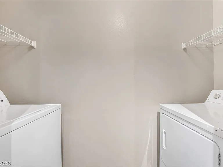8555 W Russell Rd #2104 — Photo 24