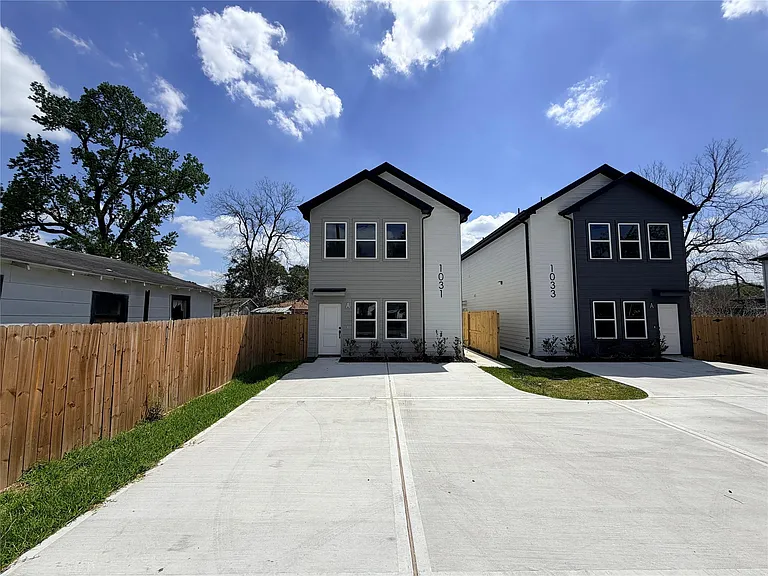 1031 N Lane Cir #B — Photo 2