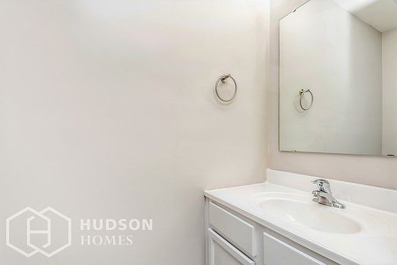 3rd image of 2925 Westbury Ct