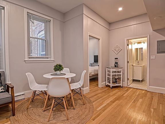 829 Boylston St. #201 Boston - Back Bay Unit Photo 2