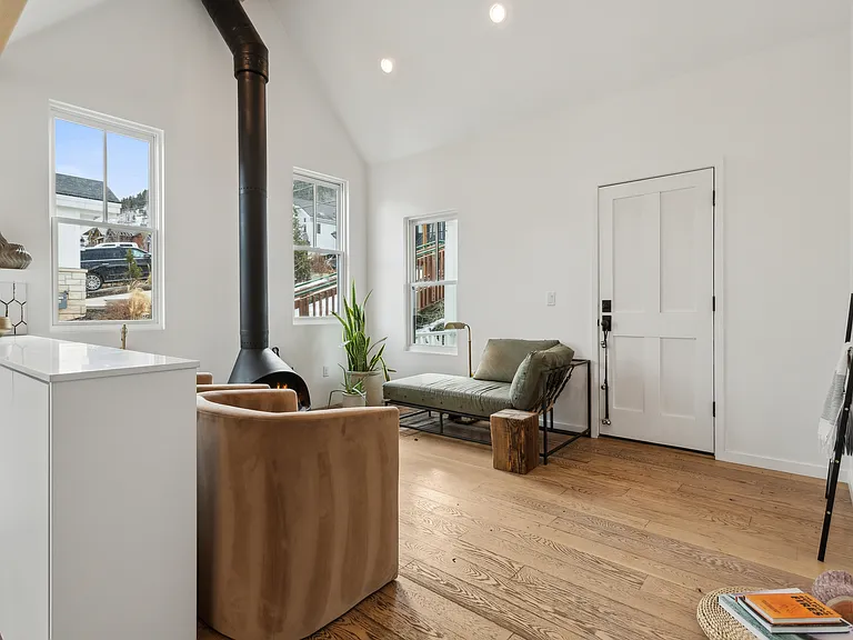 1102 Norfolk Ave — Photo 13