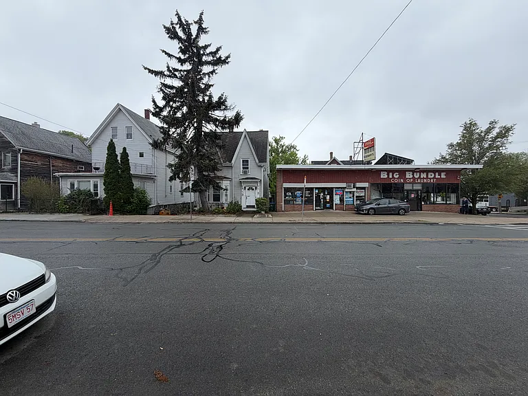 567 Main St #1 — Photo 17