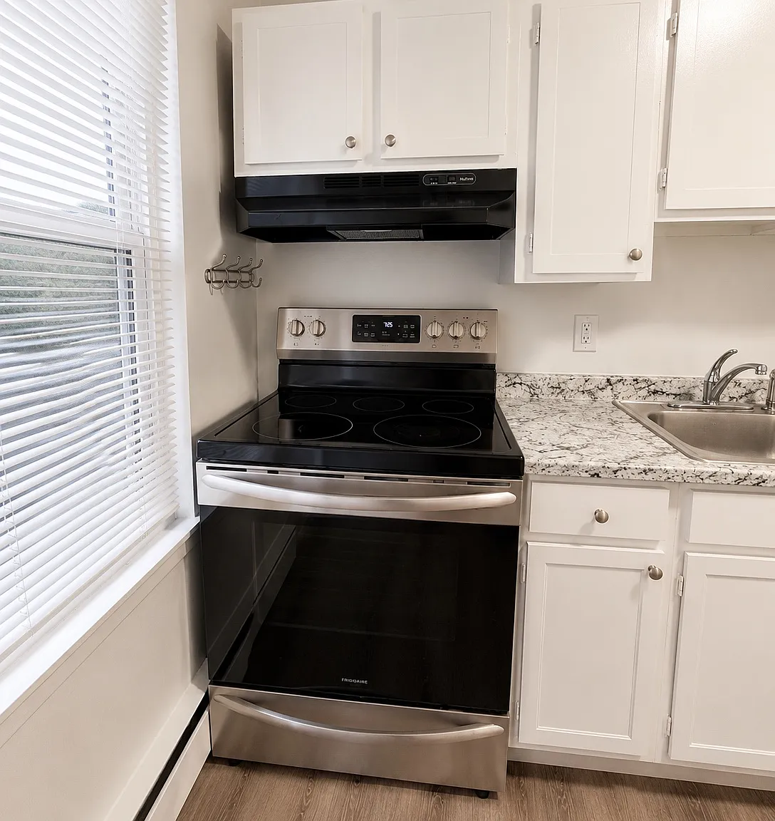 4 bed, 1650 sqft, $2,750 — Photo 2