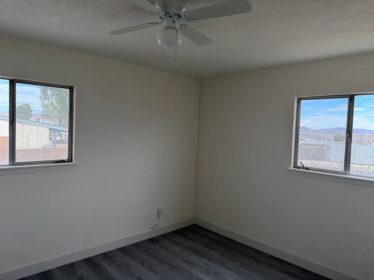 5 bed, 2300 sqft, $2,300 — Photo 3