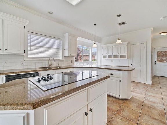 5th image of 2500 Cassie Ln