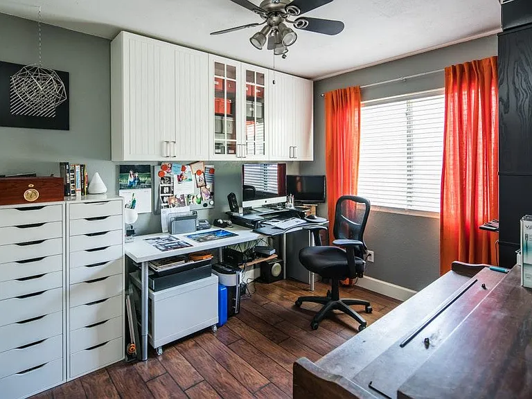Office/Bedroom1